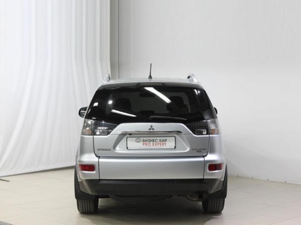 Mitsubishi Outlander II Рестайлинг с пробегом 2010 года, цена 1 180 000 рублей, 272288 км, внедорожник, Автокод Объявления