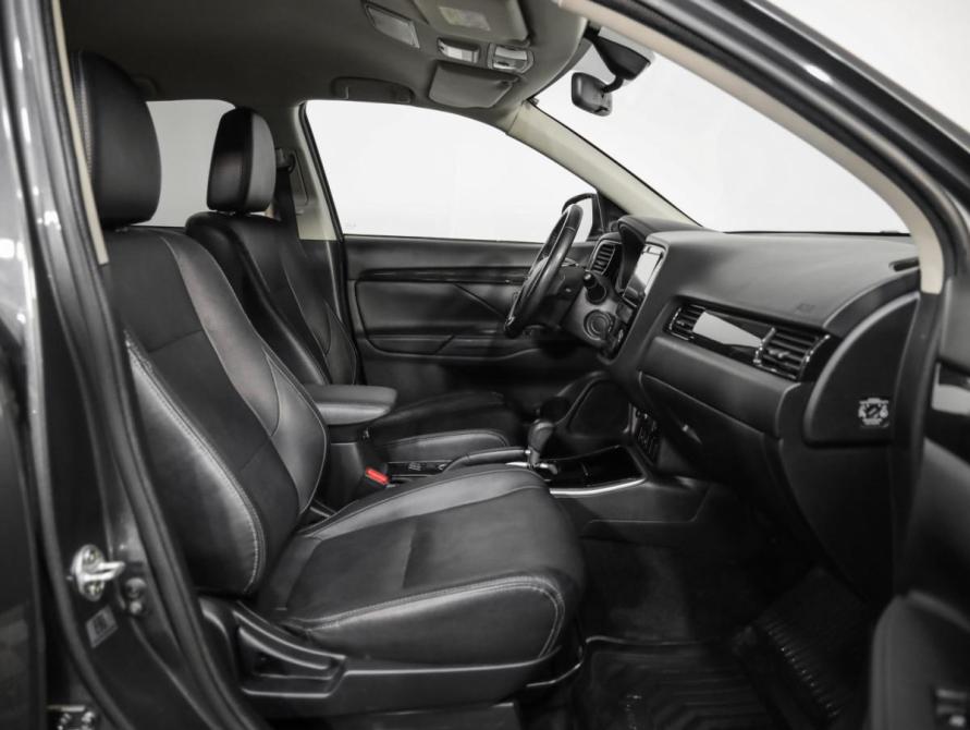 Mitsubishi Outlander III Рестайлинг 3 Санкт-Петербург  - изображение 23