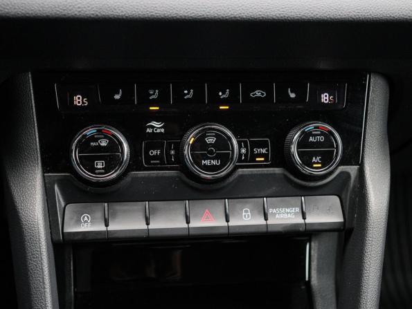 Skoda Karoq I с пробегом 2021 года, цена 2 400 000 рублей, 84475 км, внедорожник, Автокод Объявления