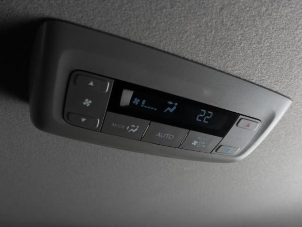 Honda Stepwgn V с пробегом 2017 года, цена 1 779 000 рублей, 172072 км, минивэн, Автокод Объявления
