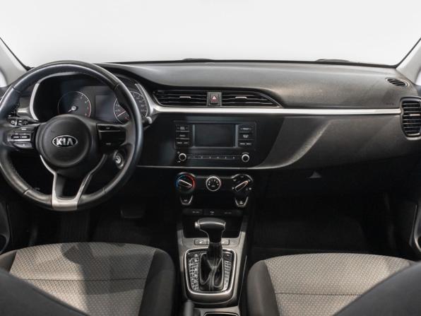 Kia Rio IV Рестайлинг с пробегом 2020 года, цена 1 420 000 рублей, 75000 км, седан, Автокод Объявления
