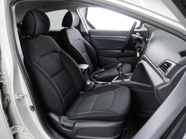 Hyundai Elantra VI (AD) с пробегом 2018 года, цена 1 249 000 рублей, 181290 км, седан, Автокод Объявления