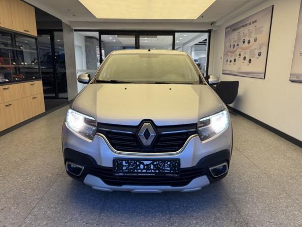 Renault Logan II Рестайлинг с пробегом 2020 года, цена 917 000 рублей, 140314 км, седан, Автокод Объявления