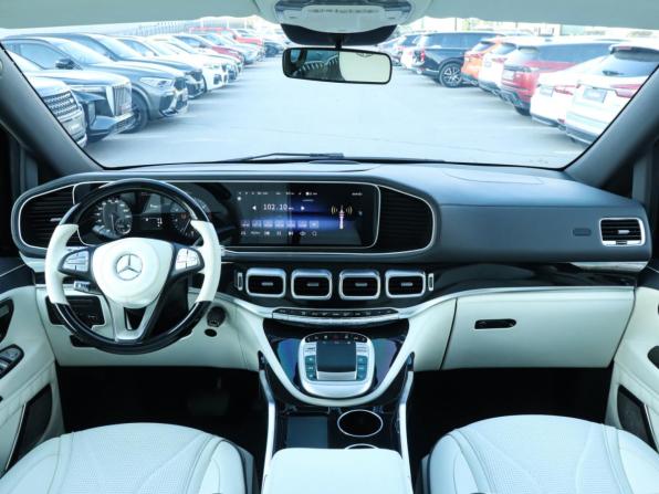 Mercedes-Benz V-Класс III (W447) Рестайлинг 2 с пробегом 2024 года, цена 9 838 316 рублей, 7940 км, минивэн, Автокод Объявления