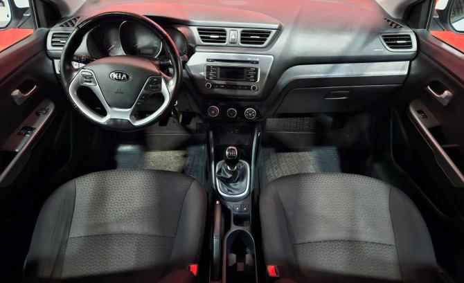 Kia Rio III Рестайлинг с пробегом 2017 года, цена 1 099 000 рублей, 108967 км, седан, Автокод Объявления