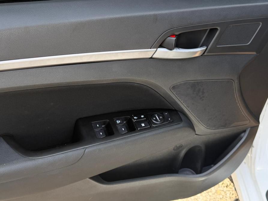 Hyundai Elantra VI (AD) Краснодар  - изображение 16