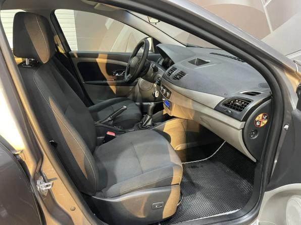 Renault Megane III Рестайлинг с пробегом 2012 года, цена 575 000 рублей, 245678 км, хэтчбек, Автокод Объявления