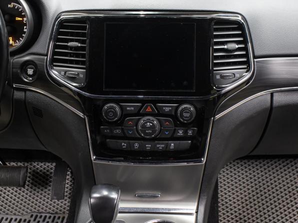 Jeep Grand Cherokee IV (WK2) Рестайлинг с пробегом 2020 года, цена 3 967 802 рубля, 117540 км, внедорожник, Автокод Объявления