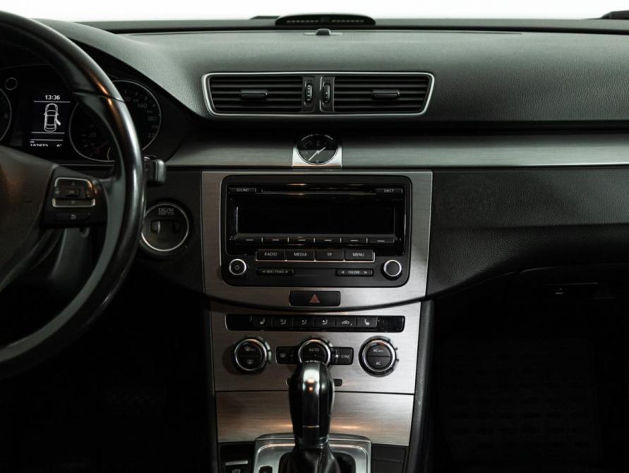 Volkswagen Passat B7 Санкт-Петербург  - изображение 14