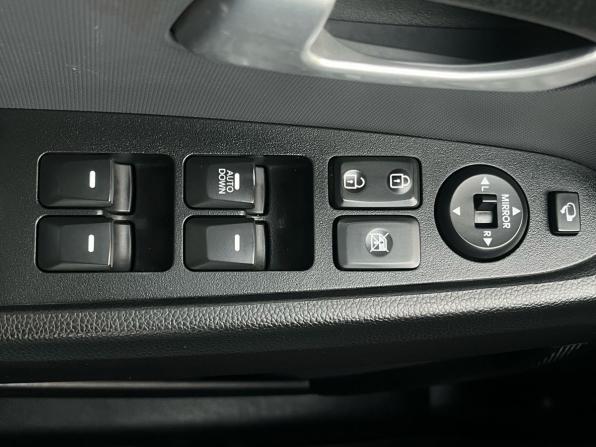 Kia Sportage III с пробегом 2012 года, цена 1 250 000 рублей, 106600 км, внедорожник, Автокод Объявления