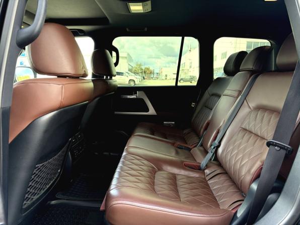 Toyota Land Cruiser 200 Series Рестайлинг 2 с пробегом 2018 года, цена 7 700 000 рублей, 181219 км, внедорожник, Автокод Объявления