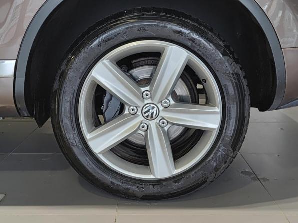 Volkswagen Touareg II с пробегом 2011 года, цена 1 870 000 рублей, 326490 км, внедорожник, Автокод Объявления