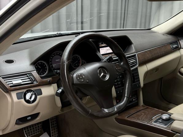 Mercedes-Benz E-Класс IV (W212 S212 C207) с пробегом 2009 года, цена 1 699 000 рублей, 243500 км, седан, Автокод Объявления