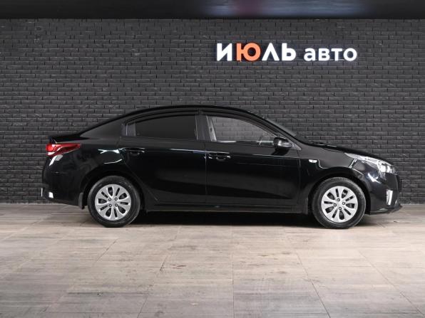 Kia Rio IV Рестайлинг с пробегом 2021 года, цена 1 900 000 рублей, 68538 км, седан, Автокод Объявления