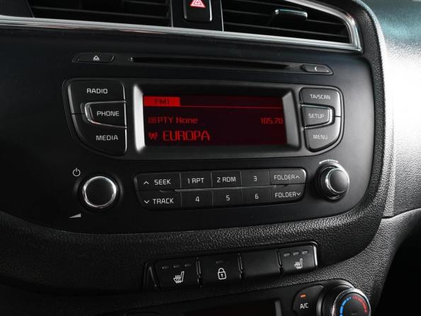 Kia Ceed II Рестайлинг с пробегом 2017 года, цена 1 485 000 рублей, 87576 км, хэтчбек, Автокод Объявления