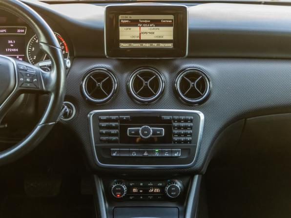 Mercedes-Benz A-Класс III (W176) с пробегом 2015 года, цена 1 348 000 рублей, 172484 км, хэтчбек, Автокод Объявления