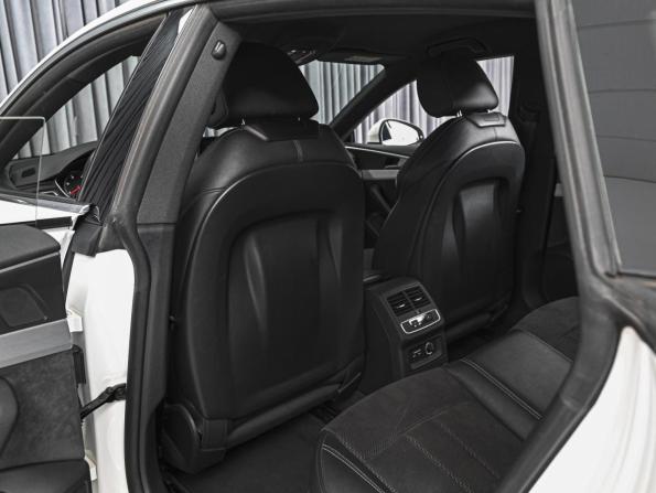 Audi A5 II (F5) Рестайлинг с пробегом 2019 года, цена 3 159 000 рублей, 127709 км, лифтбек, Автокод Объявления