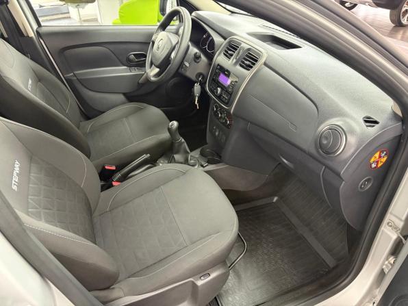 Renault Sandero II с пробегом 2018 года, цена 1 118 000 рублей, 105242 км, хэтчбек, Автокод Объявления