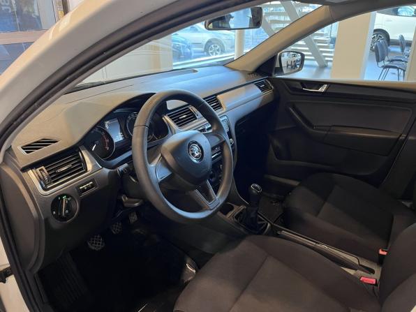 Skoda Rapid I Рестайлинг с пробегом 2018 года, цена 1 190 000 рублей, 154183 км, лифтбек, Автокод Объявления