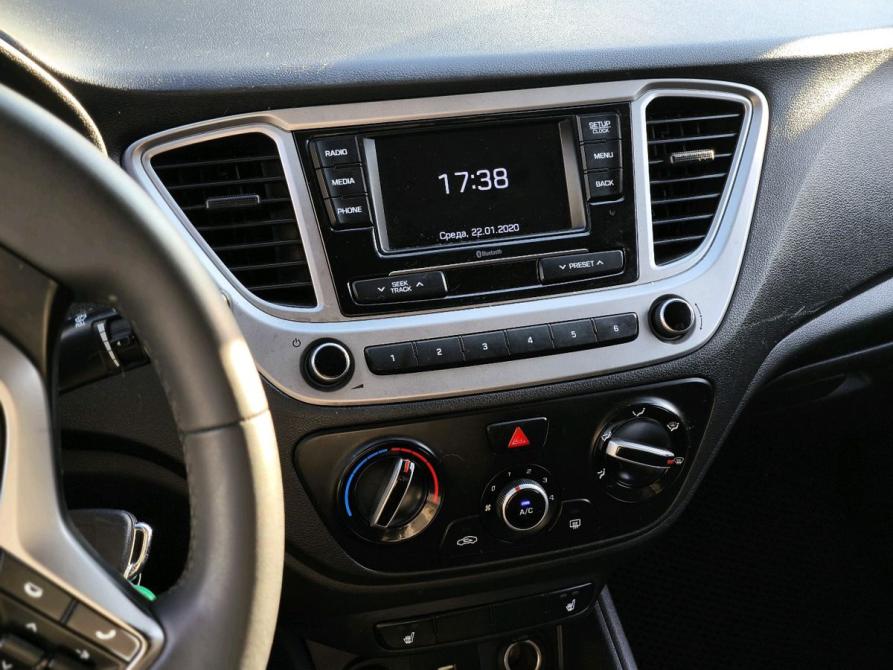 Hyundai Solaris II Санкт-Петербург  - изображение 9