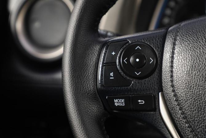 Toyota RAV4 IV (XA40) с пробегом 2014 года, цена 2 399 000 рублей, 131000 км, внедорожник, Автокод Объявления