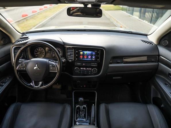 Mitsubishi Outlander III Рестайлинг 2 с пробегом 2018 года, цена 1 948 777 рублей, 112500 км, внедорожник, Автокод Объявления