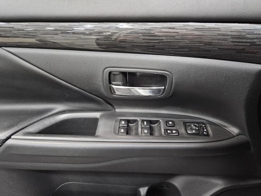 Mitsubishi Outlander III Рестайлинг 2 Вологда  - изображение 19