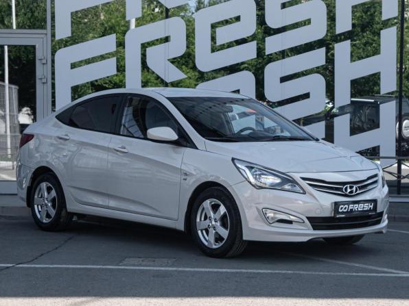 Hyundai Solaris I Рестайлинг с пробегом 2015 года, цена 1 029 000 рублей, 182713 км, седан, Автокод Объявления