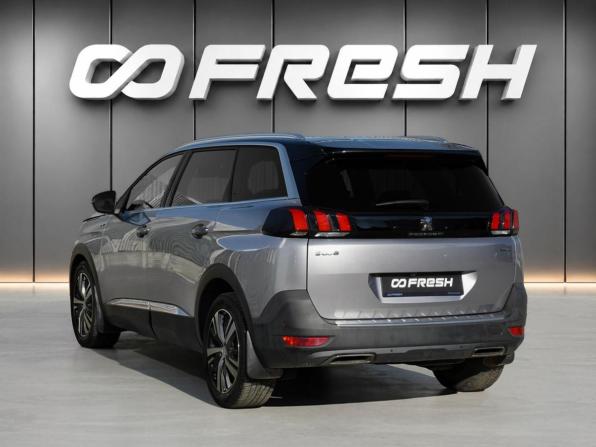 Peugeot 5008 II с пробегом 2018 года, цена 1 948 000 рублей, 217846 км, внедорожник, Автокод Объявления