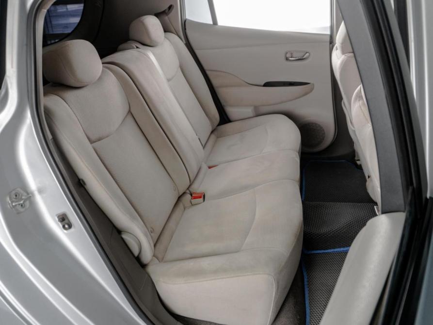 Nissan Leaf I (ZE0/AZE0) Тюмень  - изображение 9