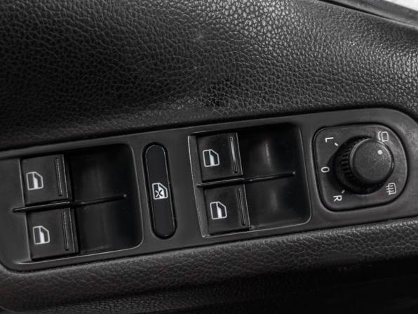 Volkswagen Tiguan I Рестайлинг с пробегом 2013 года, цена 1 299 900 рублей, 179000 км, внедорожник, Автокод Объявления