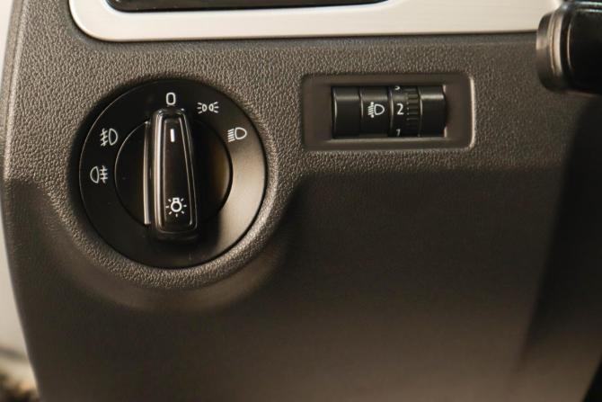 Skoda Rapid I с пробегом 2017 года, цена 999 000 рублей, 151429 км, лифтбек, Автокод Объявления
