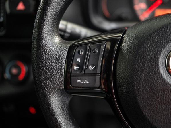 Toyota Vitz III (XP130) Рестайлинг 2 с пробегом 2019 года, цена 930 300 рублей, 77800 км, хэтчбек, Автокод Объявления