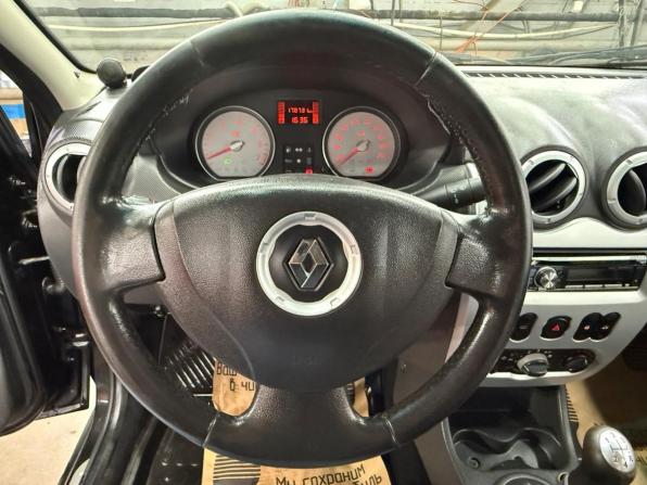 Renault Logan I Рестайлинг с пробегом 2010 года, цена 400 000 рублей, 178532 км, седан, Автокод Объявления