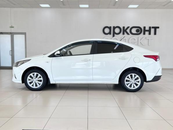 Hyundai Solaris II Рестайлинг с пробегом 2020 года, цена 1 320 000 рублей, 122780 км, седан, Автокод Объявления