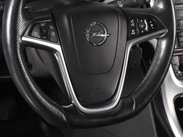 Opel Astra J Рестайлинг с пробегом 2012 года, цена 855 000 рублей, 117954 км, хэтчбек, Автокод Объявления