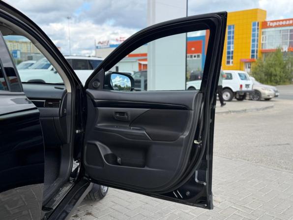 Mitsubishi Outlander III Рестайлинг 3 с пробегом 2019 года, цена 2 100 000 рублей, 104101 км, внедорожник, Автокод Объявления