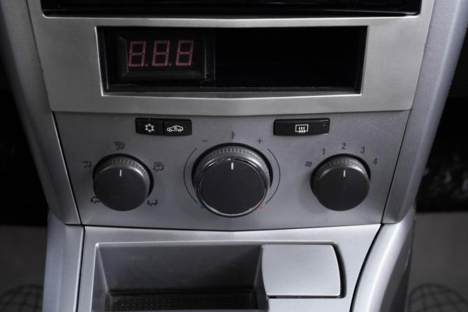 Opel Astra H Рестайлинг с пробегом 2012 года, цена 699 000 рублей, 148800 км, хэтчбек, Автокод Объявления