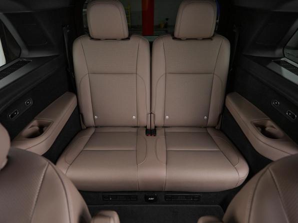 Новый Li Auto (Lixiang) L9 I Рестайлинг 2025 года, цена 11 790 000 рублей, внедорожник, Автокод Объявления