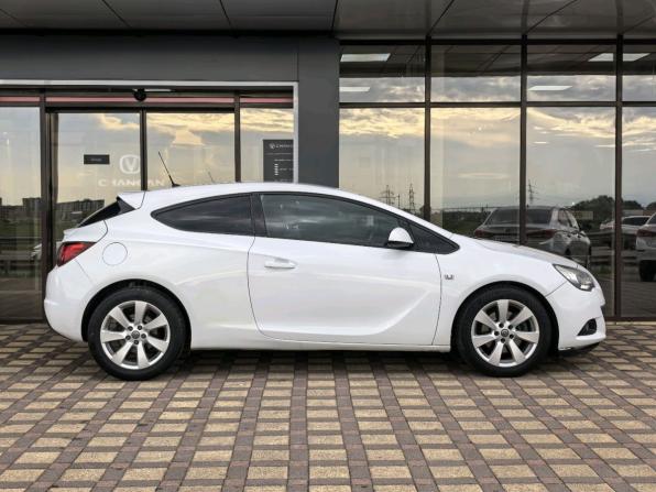 Opel Astra J Рестайлинг с пробегом 2012 года, цена 720 000 рублей, 178877 км, хэтчбек, Автокод Объявления