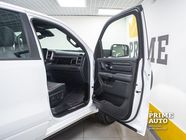Ram 1500 V Рестайлинг с пробегом 2025 года, цена 10 299 000 рублей, 59 км, offers.body_type.unknown, Автокод Объявления