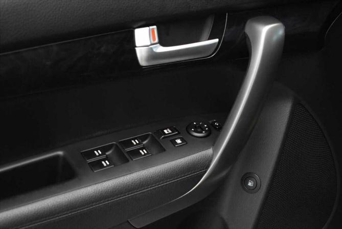 Kia Sorento II Рестайлинг с пробегом 2013 года, цена 1 560 000 рублей, 182589 км, внедорожник, Автокод Объявления