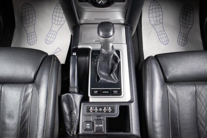 Toyota Land Cruiser Prado 150 Series Рестайлинг 2 с пробегом 2018 года, цена 3 849 000 рублей, 301378 км, внедорожник, Автокод Объявления