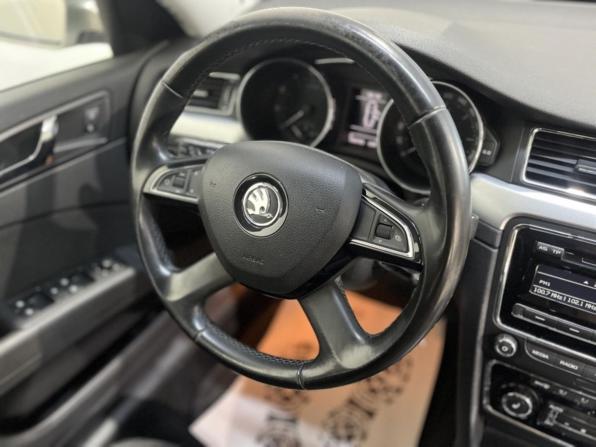 Skoda Superb II Рестайлинг с пробегом 2014 года, цена 1 275 000 рублей, 168101 км, лифтбек, Автокод Объявления