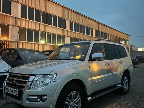 Mitsubishi Pajero IV Рестайлинг 2 с пробегом 2018 года, цена 2 880 000 рублей, 120933 км, внедорожник, Автокод Объявления