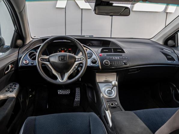 Honda Civic VIII с пробегом 2008 года, цена 810 000 рублей, 209920 км, хэтчбек, Автокод Объявления