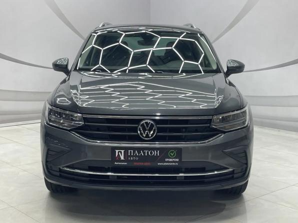 Volkswagen Tiguan II Рестайлинг с пробегом 2021 года, цена 3 400 000 рублей, 42121 км, внедорожник, Автокод Объявления