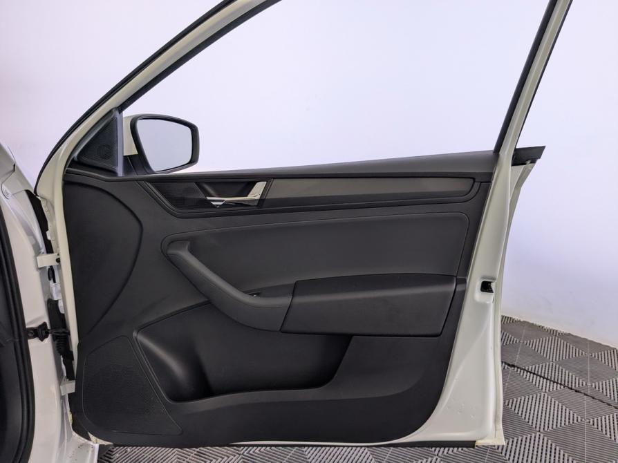 Skoda Rapid I Рестайлинг Москва  - изображение 24