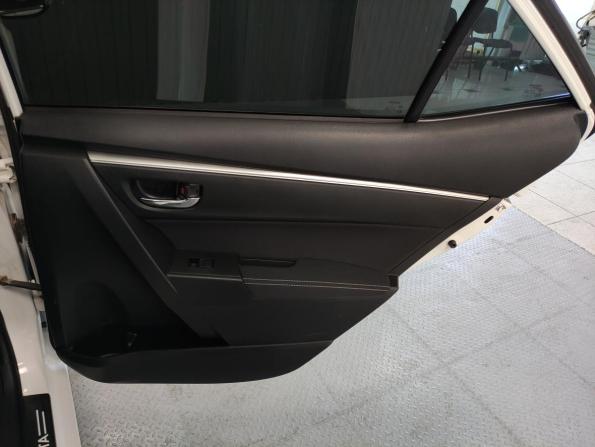 Toyota Corolla XI (E160 E170 E180) с пробегом 2013 года, цена 1 290 000 рублей, 157340 км, седан, Автокод Объявления