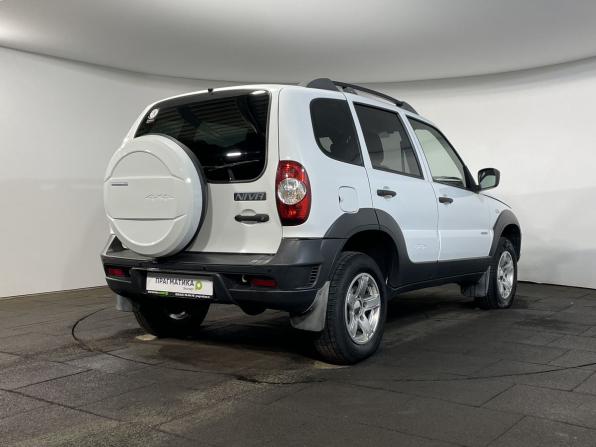 Chevrolet Niva I Рестайлинг с пробегом 2018 года, цена 779 900 рублей, 95559 км, внедорожник, Автокод Объявления